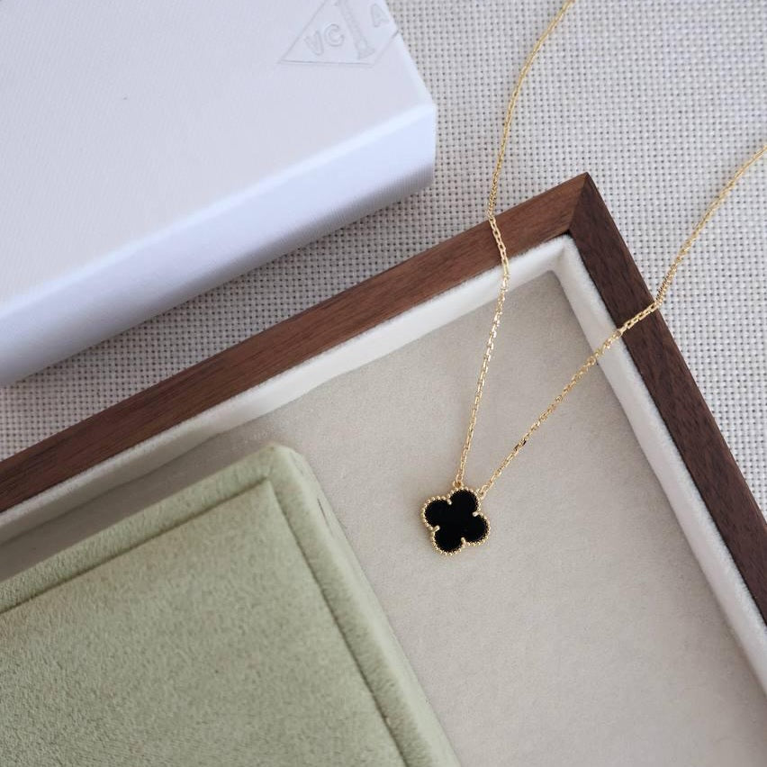 Lune Éternelle Necklace