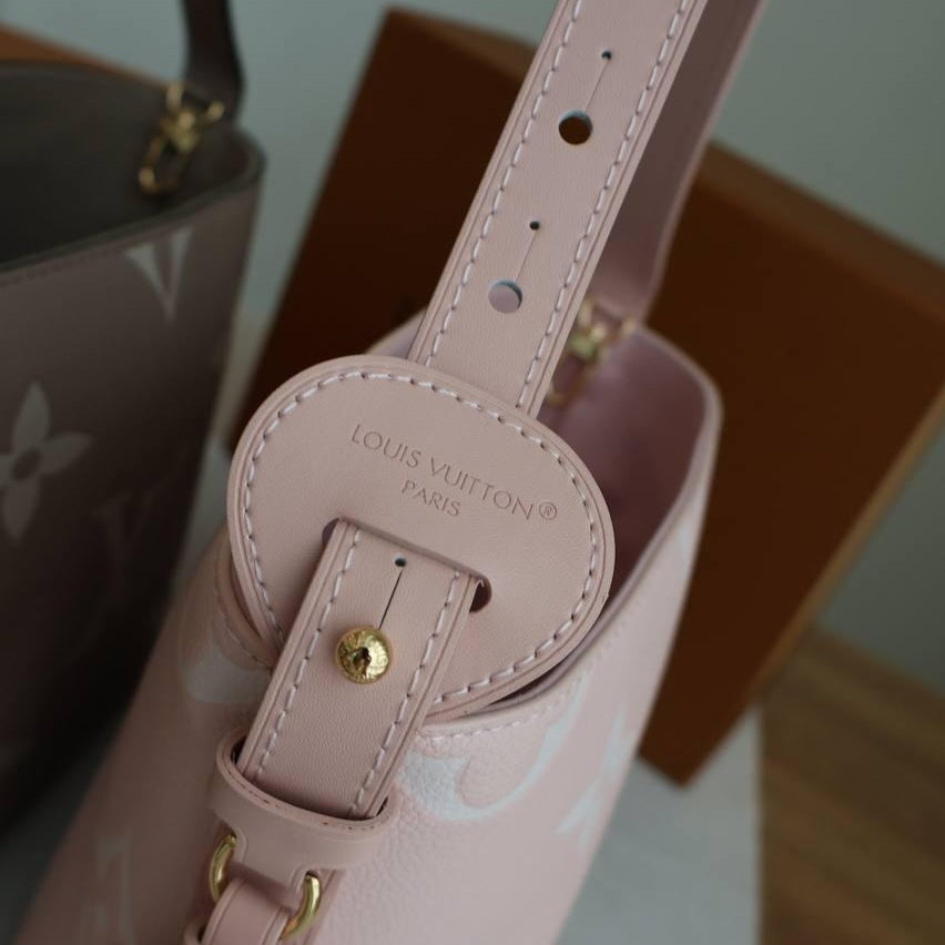 Voyage Luxe Bag