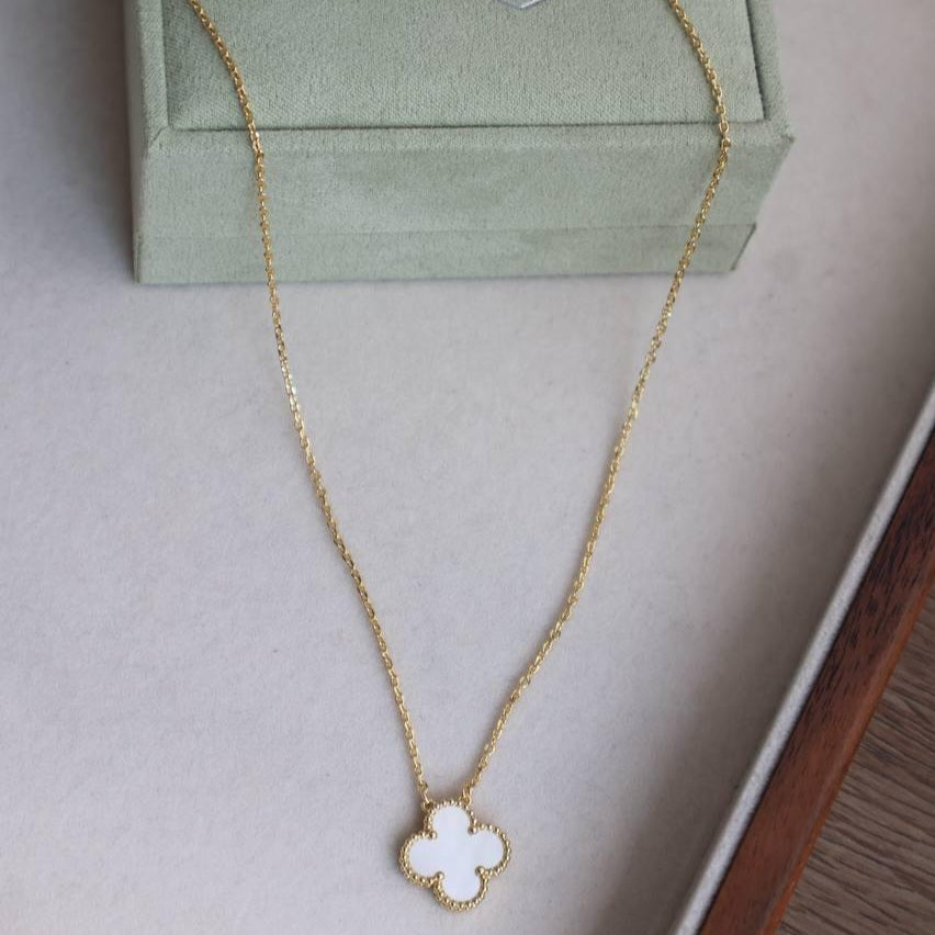 Lune Éternelle Necklace
