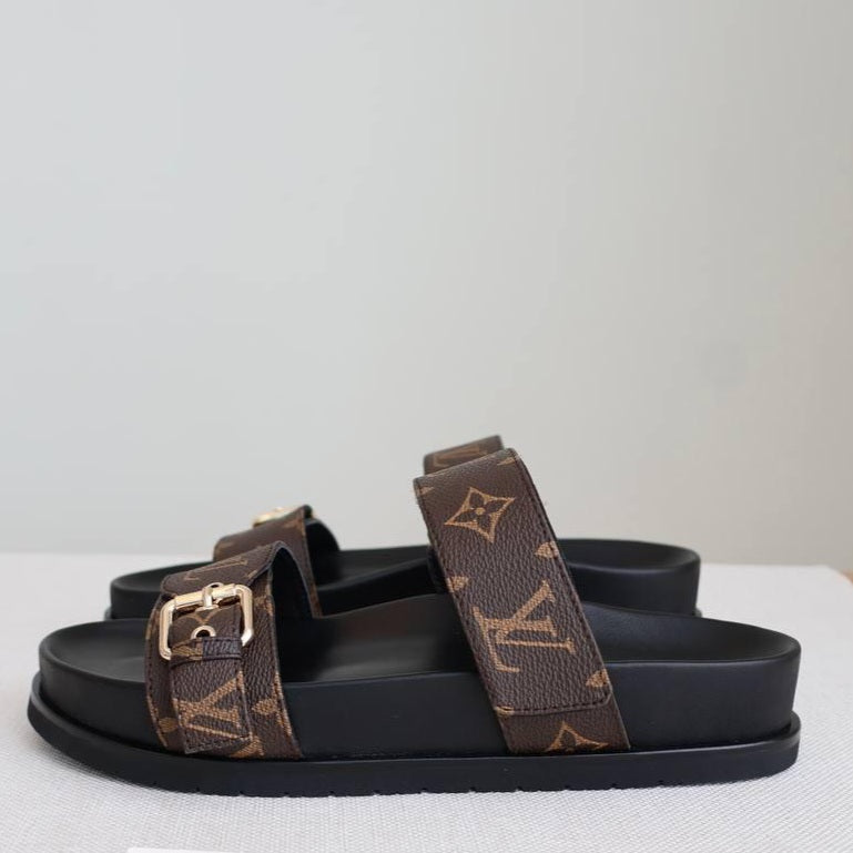 Riviera Ease Slides