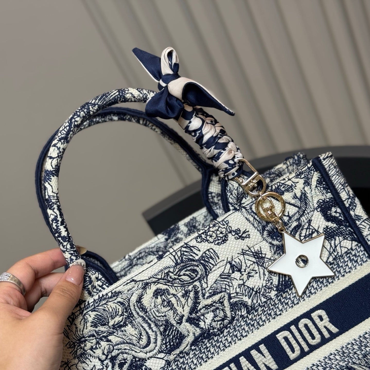 Book Tote bag [Small]